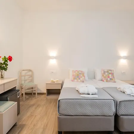Szálloda Mimoza 4*